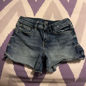 Girls Gap Denim Shortie Short cut off shorts with stretch. Size 8